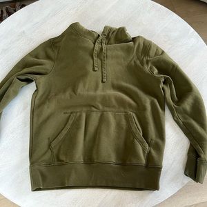 Men’s green hoodie